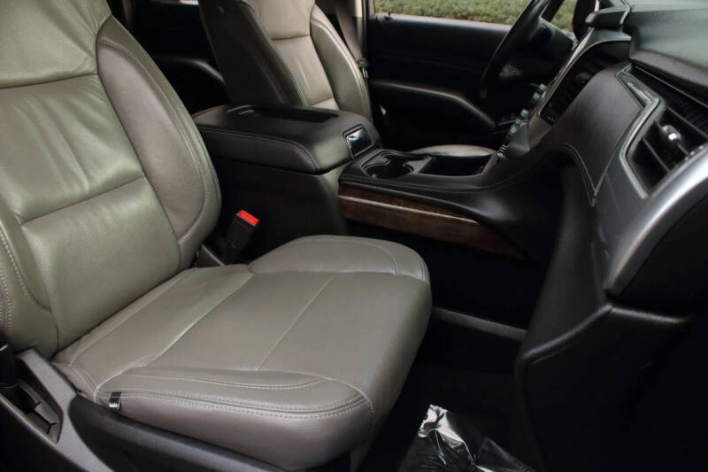 2017 Chevrolet Suburban LS