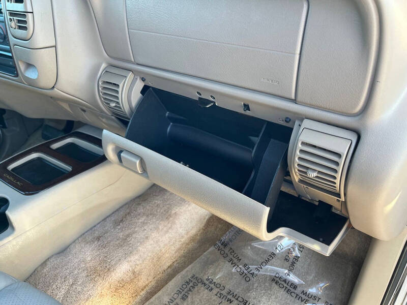 2000 Cadillac Escalade