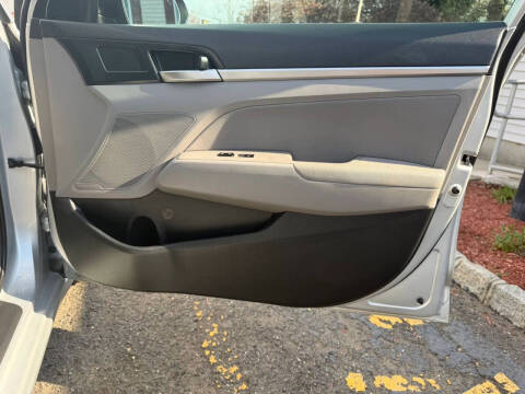 2019 Hyundai Elantra