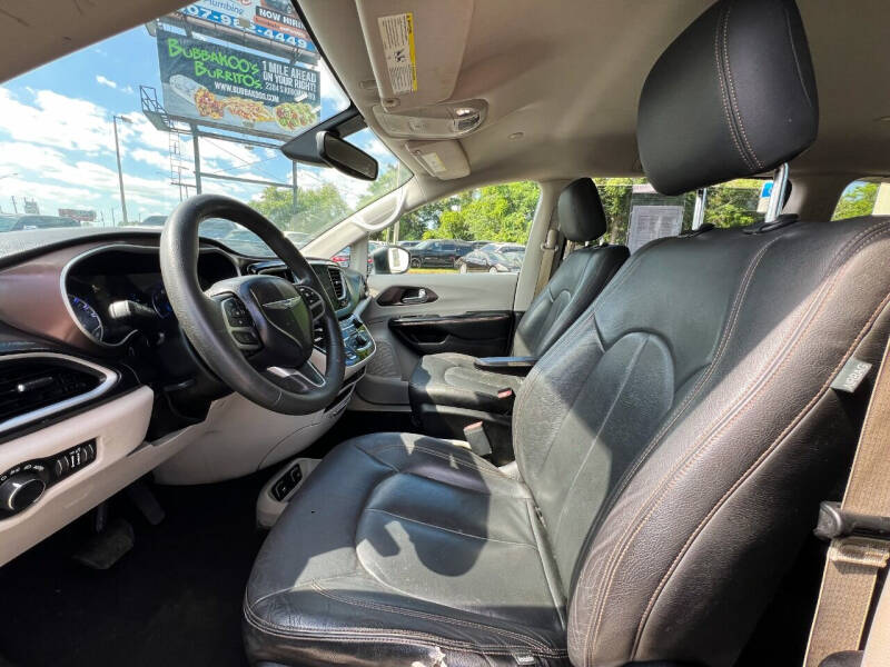 2017 Chrysler Pacifica Touring