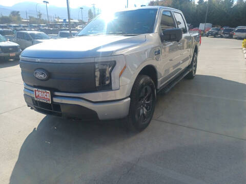 2025 Ford F-150 Lightning Flash