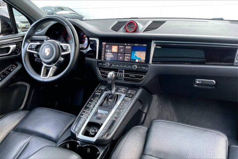 2020 Porsche Macan S