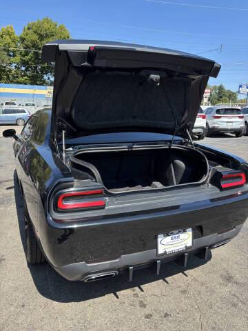 2018 Dodge Challenger SXT