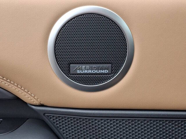 2025 Land Rover Discovery P360 Metropolitan