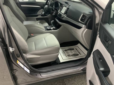 2018 Toyota Highlander LE