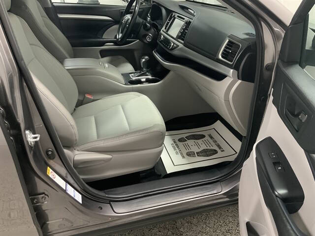 2018 Toyota Highlander LE