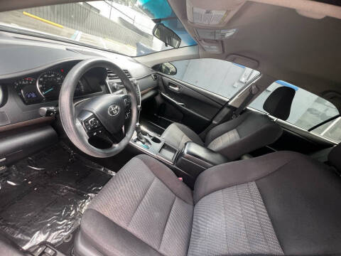 2015 Toyota Camry LE