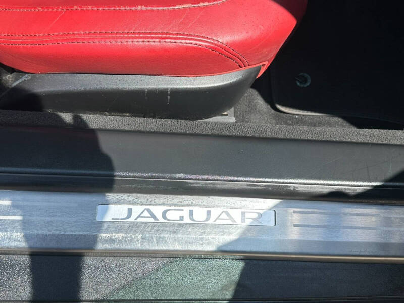 2014 Jaguar F-TYPE V8 S