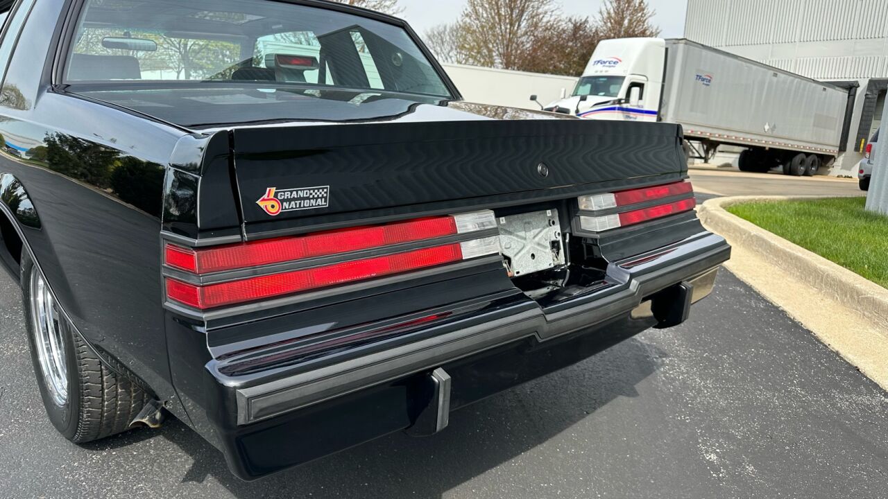 1987 Buick Grand National 35