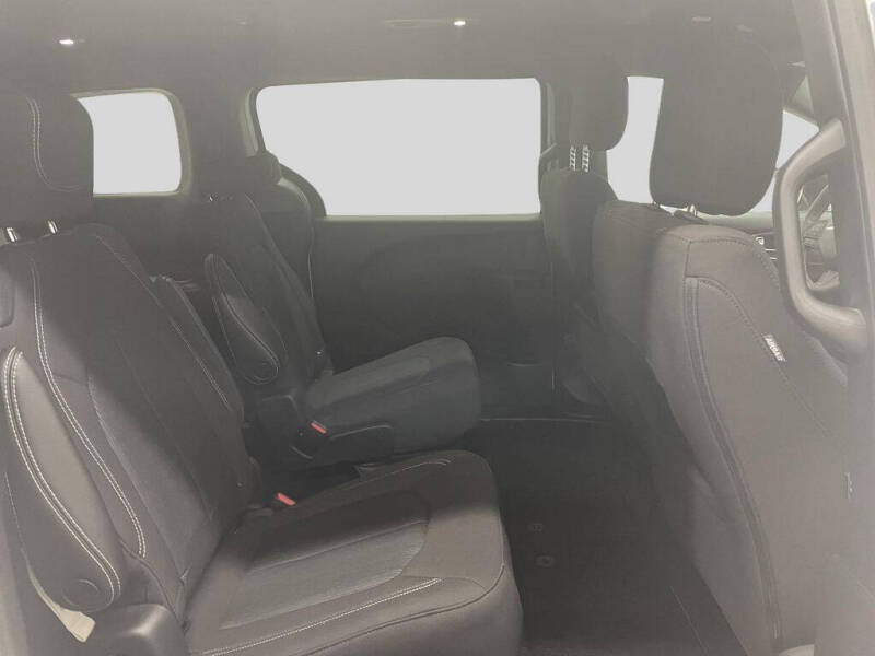 2023 Chrysler Pacifica Touring