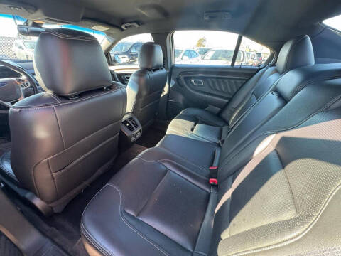 2017 Ford Taurus Limited