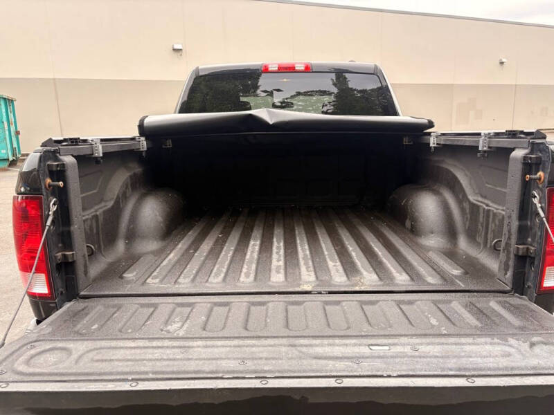 2012 RAM 1500 ST