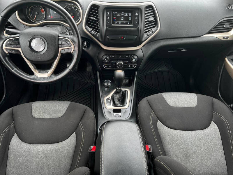 2018 Jeep Cherokee Latitude