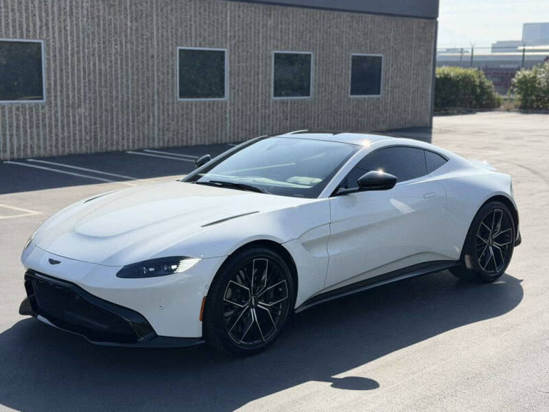 2022 Aston Martin Vantage