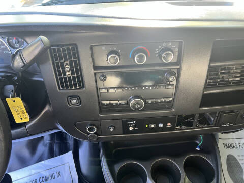 2017 Chevrolet Express 2500