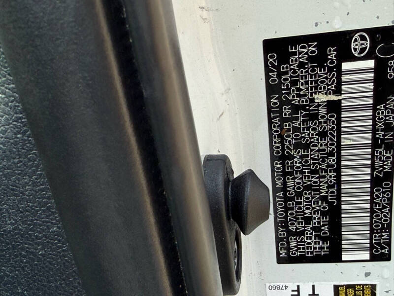 2020 Toyota Prius XLE AWD-e