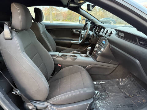 2015 Ford Mustang V6