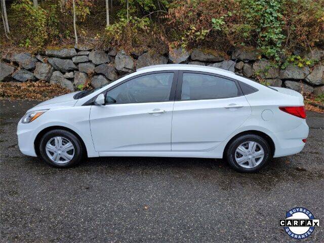 Used 2017 Hyundai Accent SE with VIN KMHCT4AE0HU242468 for sale in Kirkland, WA