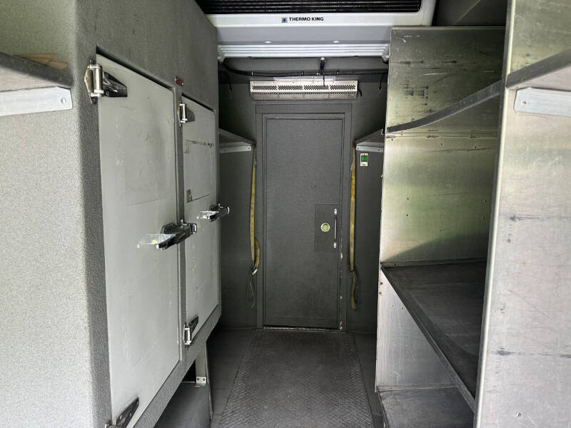 2017 Freightliner MT45 Chassis