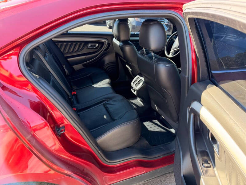 2018 Ford Taurus SEL