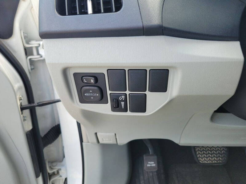 2013 Toyota Prius Three
