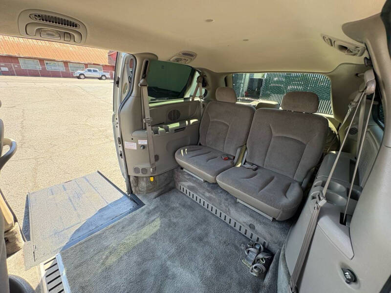 2003 Dodge Grand Caravan ES