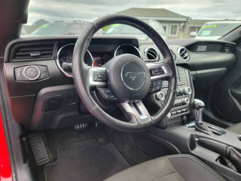 2016 Ford Mustang V6