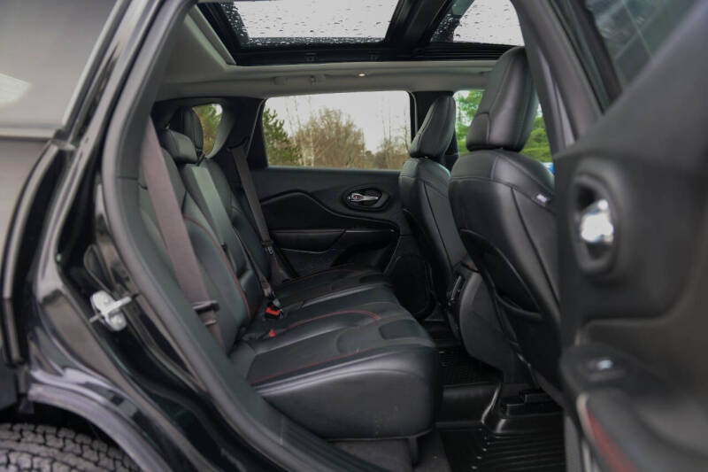 2022 Jeep Cherokee Trailhawk
