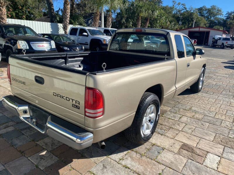 2004 Dodge Dakota SLT photo 6