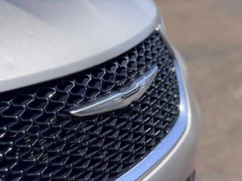 2021 Chrysler Pacifica Touring L