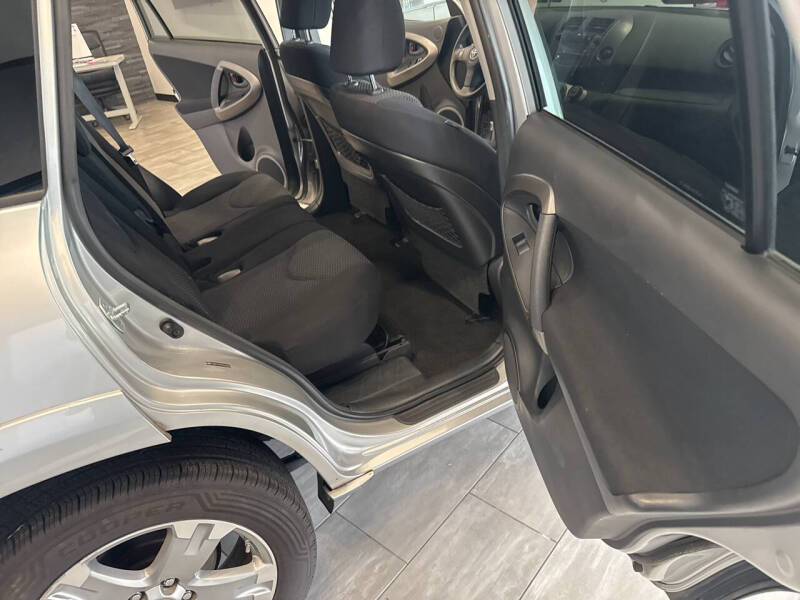 2009 Toyota RAV4 Sport