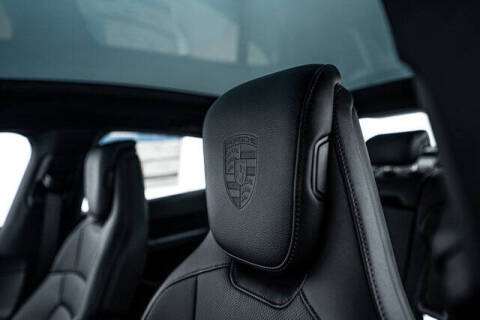 2025 Porsche Taycan 4S