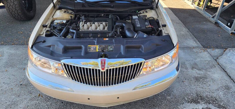 2001 Lincoln Continental