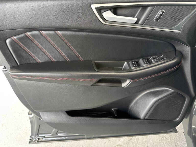 2021 Ford Edge ST-Line