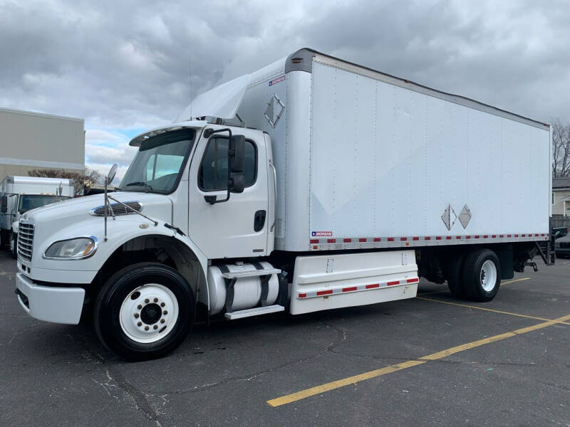 2012 Freightliner M2 106