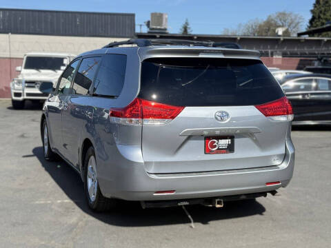 2013 Toyota Sienna