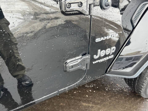 2020 Jeep Wrangler Unlimited Sahara Altitude