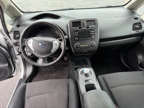2015 Nissan LEAF S