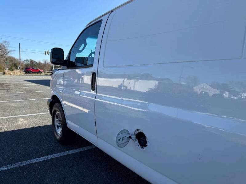 2022 GMC Savana 2500