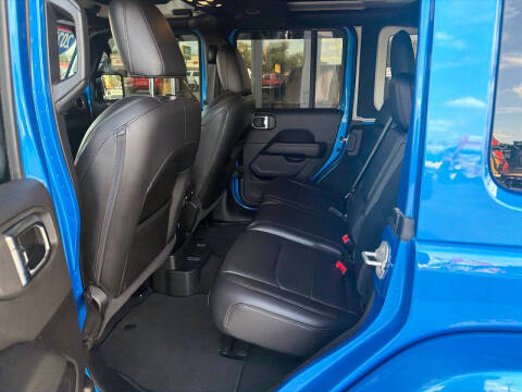 2023 Jeep Wrangler Sahara Altitude