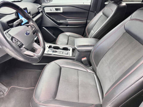2022 Ford Explorer ST-Line