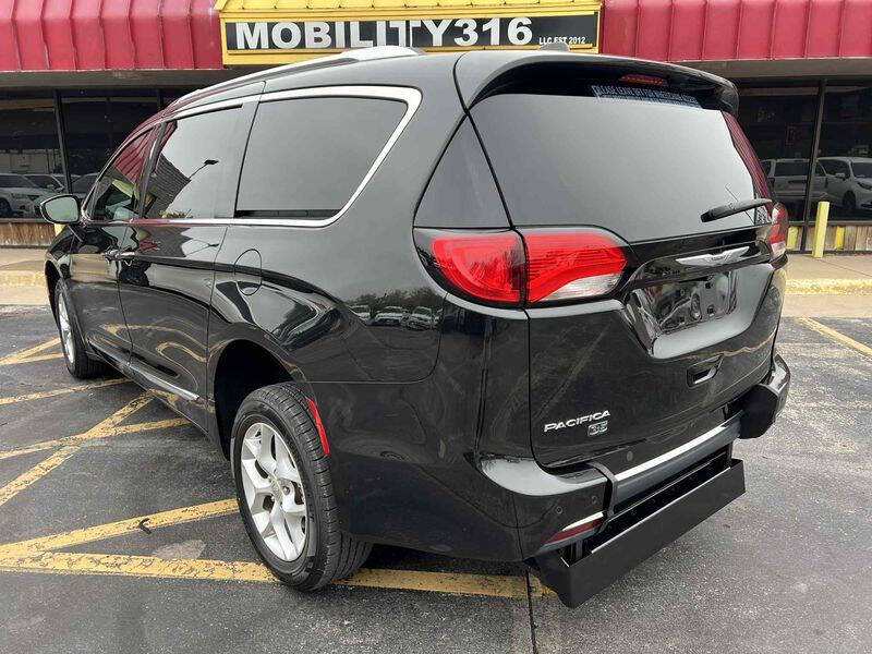 2020 Chrysler Pacifica Touring L 35th Anniversary