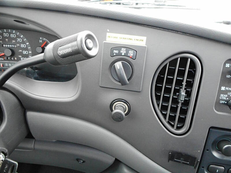 2003 Ford E-Series E-250