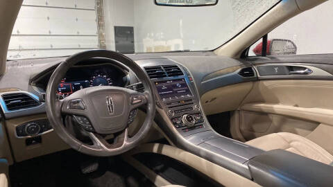 2017 Lincoln MKZ Select