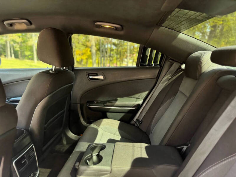 2015 Dodge Charger SE