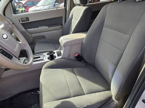 2009 Ford Escape XLT