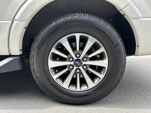 2017 Ford Expedition XLT