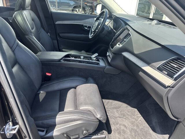 2024 Volvo XC90 B6 Ultimate Bright Theme 7P