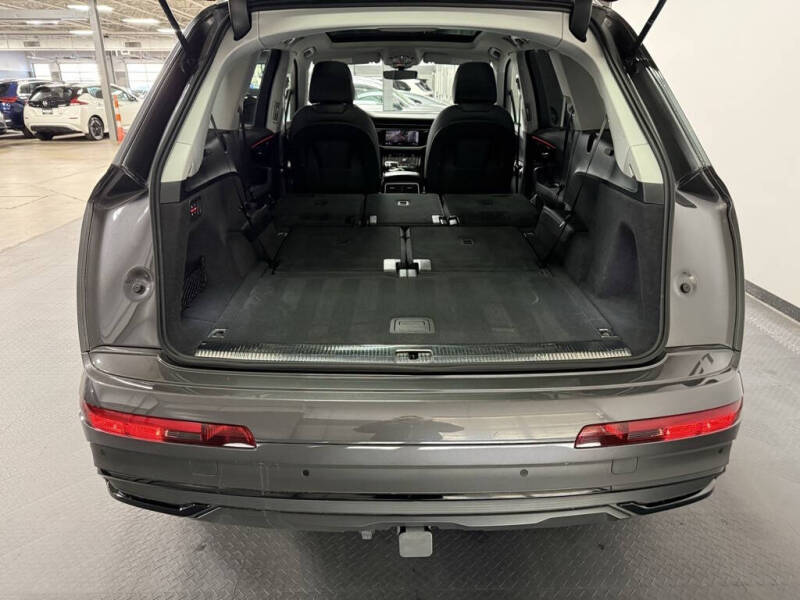 2023 Audi Q7 quattro Premium Plus 55 TFSI