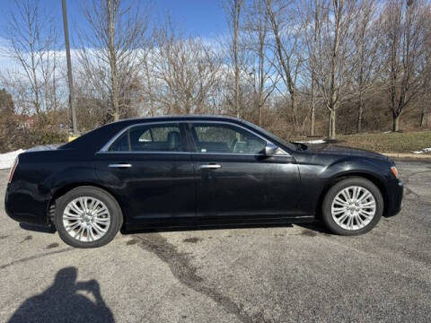 2012 Chrysler 300 C Luxury Series
